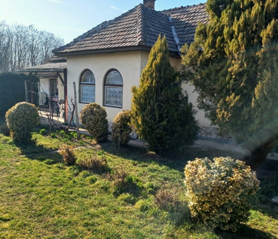 Eladó családi ház, Fülesden 11.9 M Ft, 2 szobás