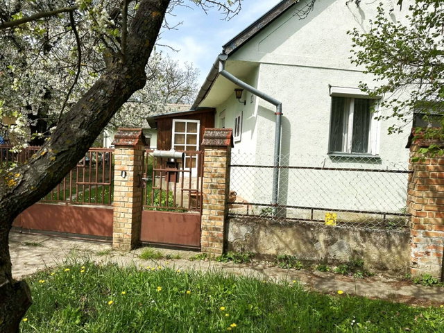 Eladó családi ház, Birjánon 31 M Ft, 2 szobás
