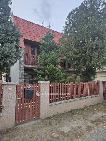Eladó családi ház, Tiszajenőn 44.9 M Ft, 3 szobás