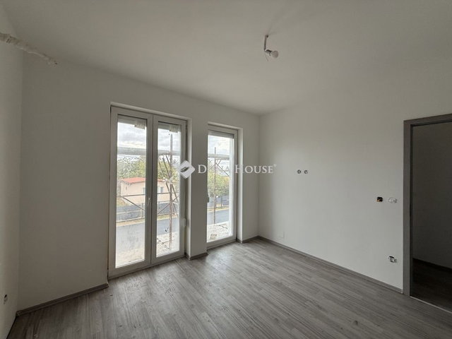 Eladó ikerház, Budapesten, XVIII. kerületben 150 M Ft, 5 szobás