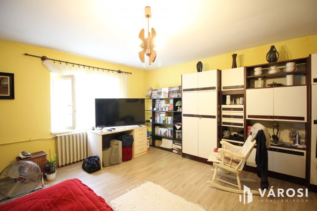 Eladó családi ház, Hódmezővásárhelyen 38 M Ft, 4+1 szobás