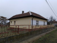 Eladó családi ház