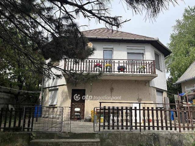 Eladó családi ház, Érden 119.99 M Ft, 5 szobás