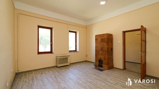 Eladó családi ház, Békéscsabán 26.5 M Ft, 2 szobás