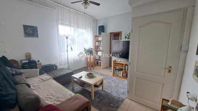 Eladó családi ház, Vecsésen 79.9 M Ft, 4 szobás