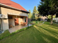 Eladó ikerház, Gödön 134.9 M Ft, 6 szobás