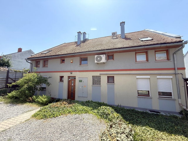Eladó téglalakás, Pécsett, Alkotmány utcában 54.9 M Ft
