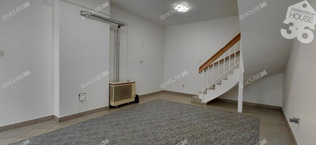 Kiadó üzlethelyiség, Kecskeméten 140 E Ft / hó, 2 szobás