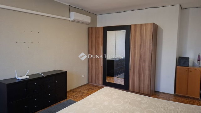 Kiadó panellakás, albérlet, Dorogon, Gorkij utcában, 2 szobás