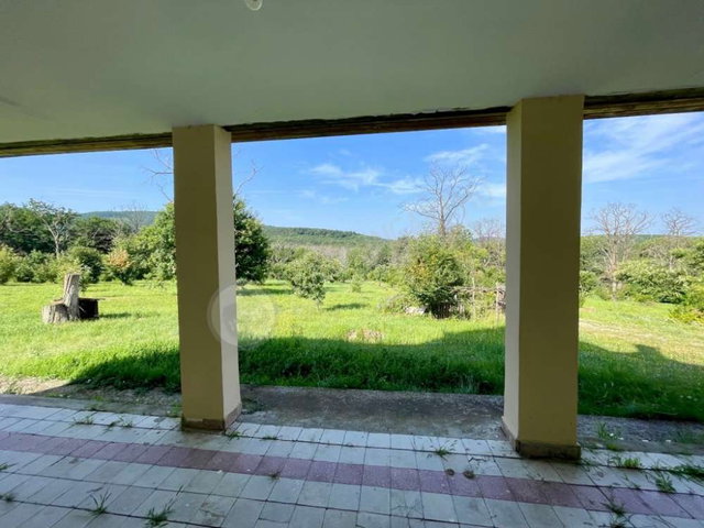 Eladó családi ház, Pilismaróton 225 M Ft, 2 szobás