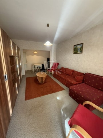Eladó panellakás, Szarvason 22.9 M Ft, 2 szobás