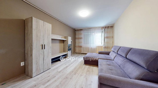 Eladó panellakás, Miskolcon 32.49 M Ft, 2 szobás