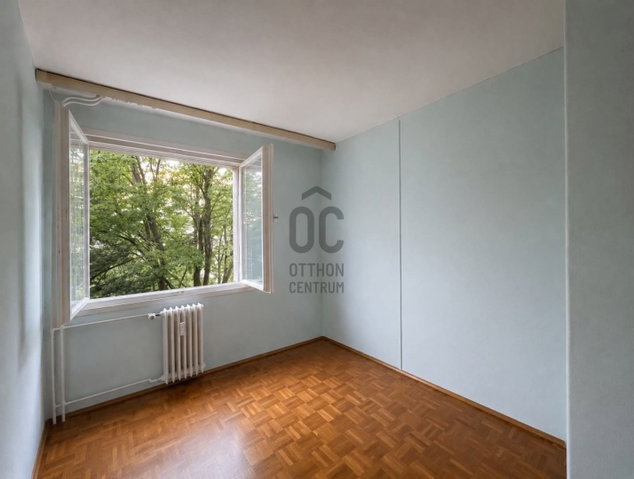 Eladó panellakás, Dunaújvárosban 36 M Ft, 4 szobás