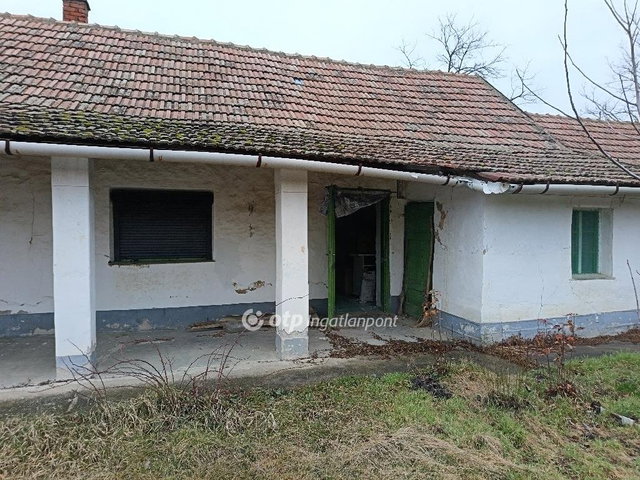 Eladó családi ház, Zsákán 5.5 M Ft, 3 szobás