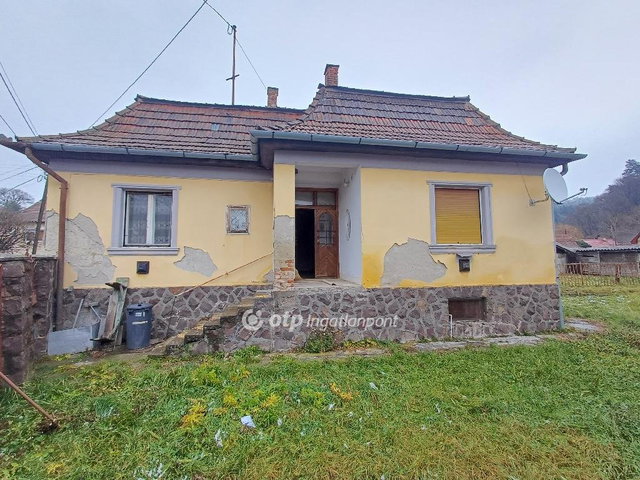 Eladó családi ház, Sirokban 37.9 M Ft, 3 szobás