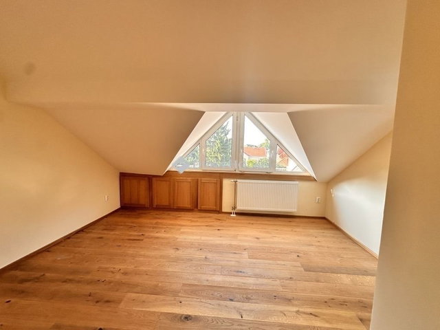 Eladó családi ház, Zalaegerszegen 129 M Ft, 7 szobás