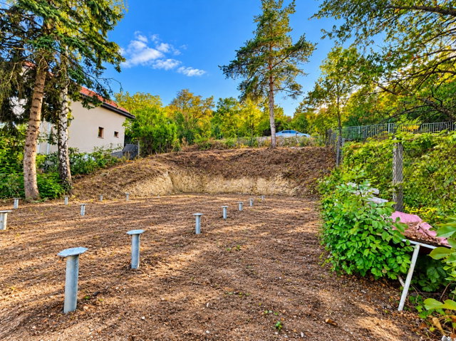 Eladó telek, Szentendrén, Szirom utcában 39.9 M Ft