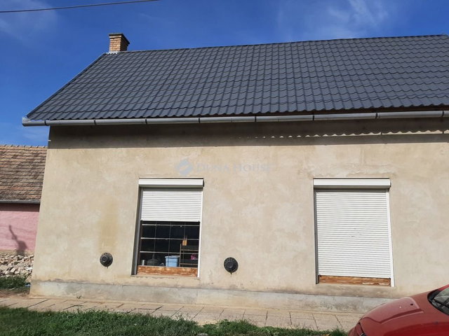 Eladó családi ház, Döbröközön 8.5 M Ft, 1 szobás