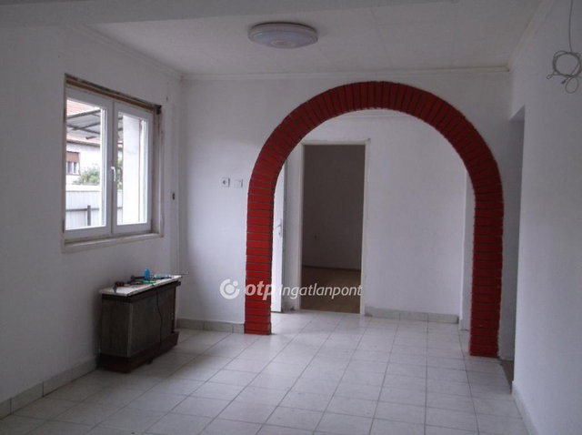 Eladó családi ház, Hatvanban 38 M Ft, 3 szobás