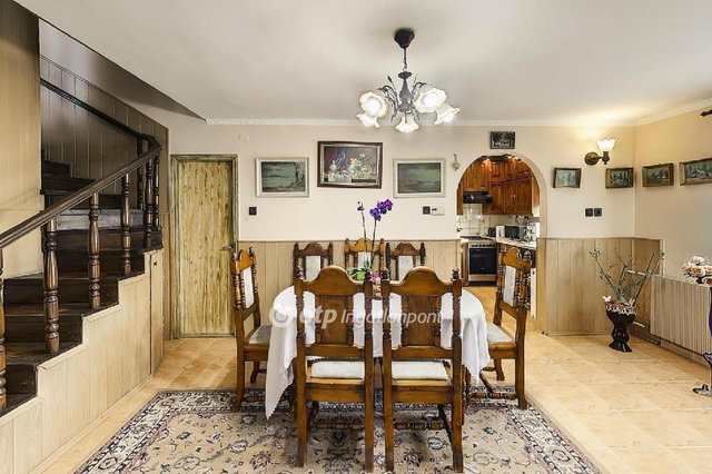 Eladó családi ház, Sarudon 98 M Ft, 3+2 szobás