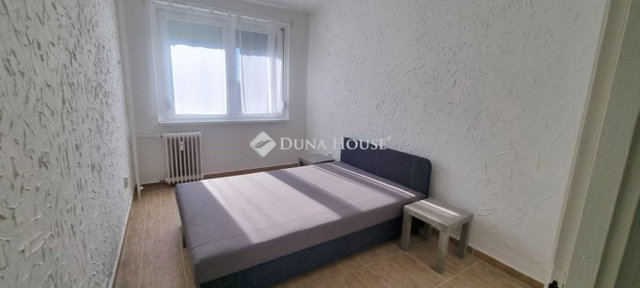 Kiadó téglalakás, albérlet, Debrecenben 220 E Ft / hó, 2 szobás