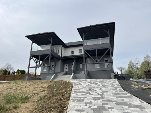 Eladó ikerház, Kaposváron 85 M Ft, 5 szobás