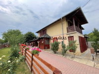 Eladó családi ház, Gödöllőn 249.9 M Ft, 8+1 szobás