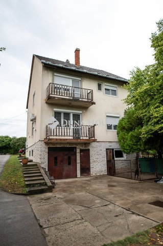 Eladó családi ház, Siklóson, Harkányi úton 78 M Ft, 6 szobás