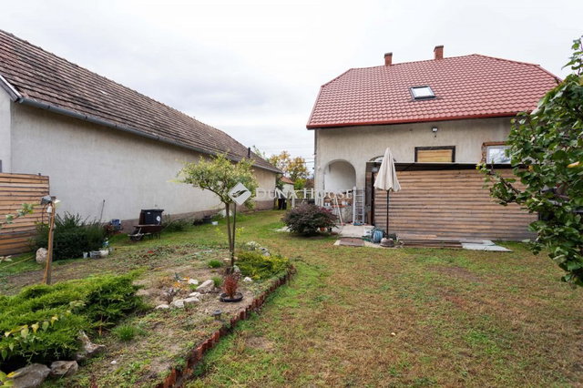 Eladó családi ház, Győrött 64.9 M Ft, 5 szobás