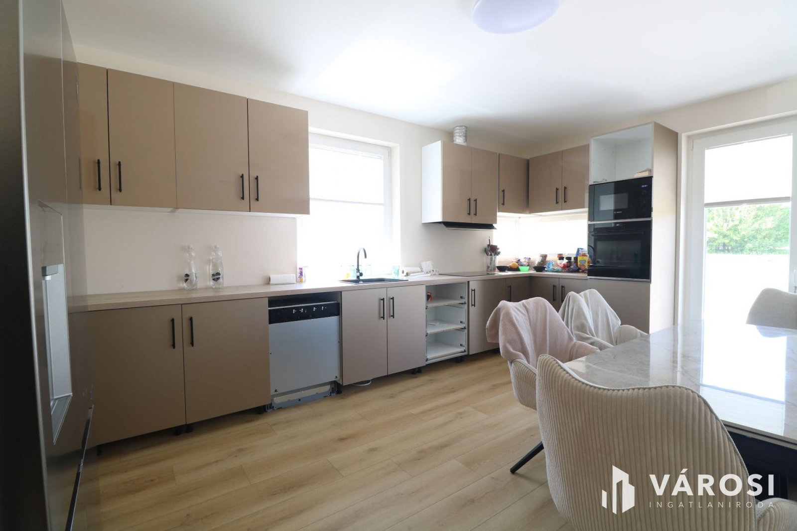 4 bed · 106m² · 135.000.000 ft