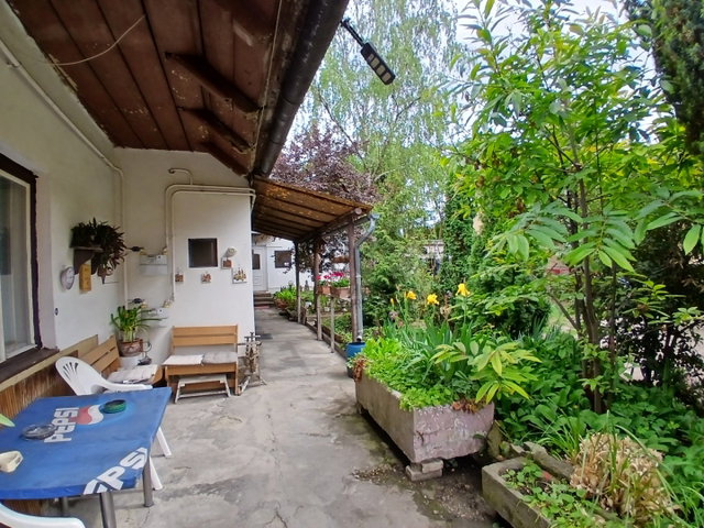 Eladó családi ház, Szentendrén 189.5 M Ft, 8 szobás