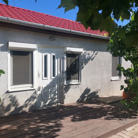 Eladó családi ház, Balatonszabadiban 54.99 M Ft, 4 szobás