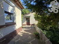 Eladó családi ház, Kiskunfélegyházán 44 M Ft, 2 szobás