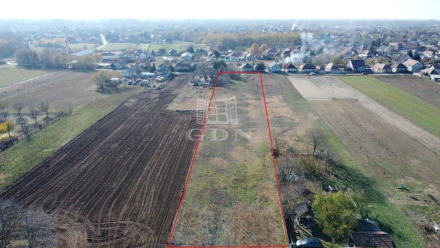 Eladó telek, Pilisen 23.5 M Ft / költözzbe.hu