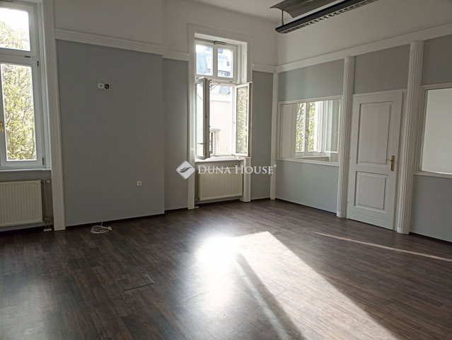 Kiadó iroda, Zalaegerszegen 180 E Ft / hó / költözzbe.hu