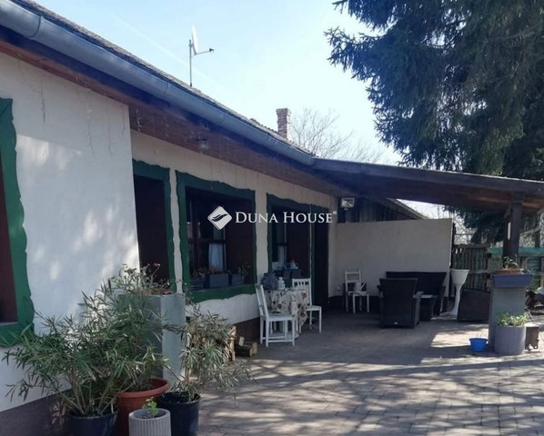 Eladó családi ház, Inárcson 105 M Ft, 5 szobás