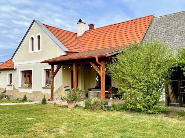 Eladó családi ház, Berhidán 124.9 M Ft, 3 szobás