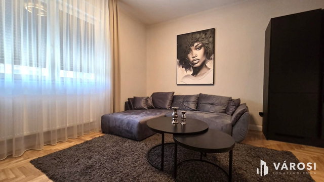 Kiadó családi ház, albérlet, Debrecenben 800 E Ft / hó