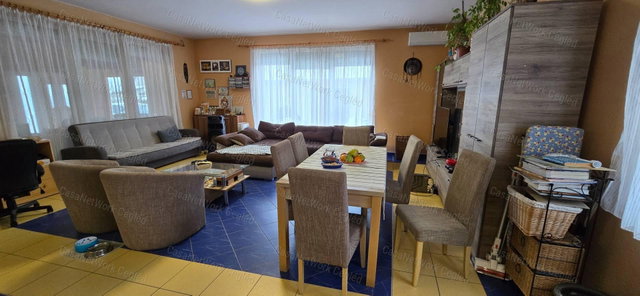 Eladó családi ház, Abonyban 74 M Ft, 3 szobás