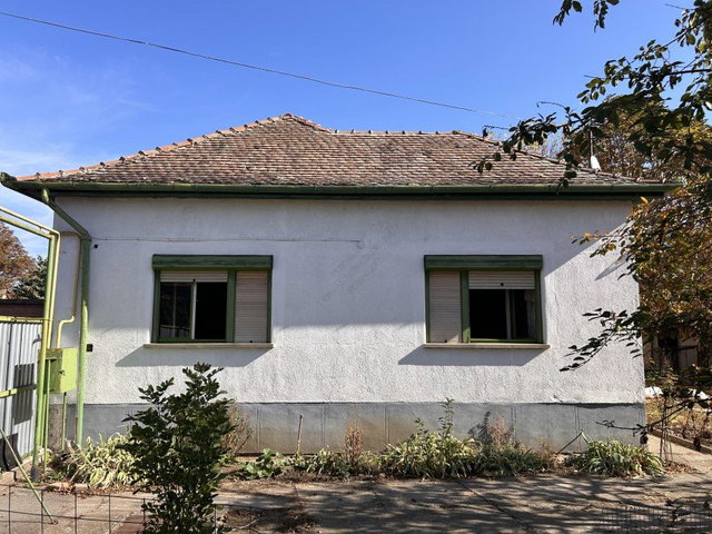 Eladó családi ház, Hódmezővásárhelyen 52 M Ft, 2 szobás