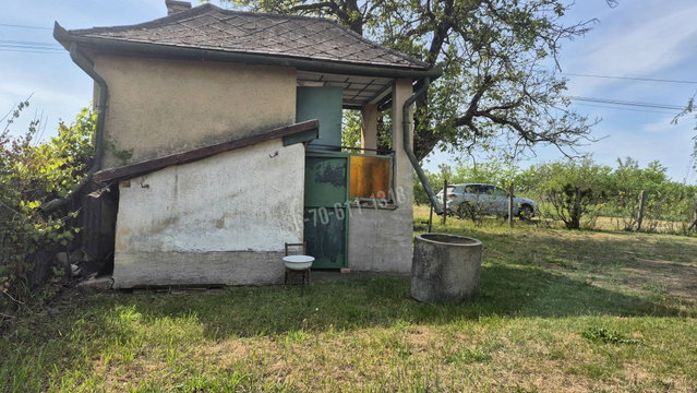 Eladó családi ház, Hajdúböszörményen 4.5 M Ft, 1 szobás