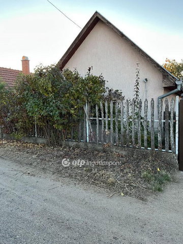 Eladó családi ház, Nyíregyházán 19.9 M Ft, 3+1 szobás
