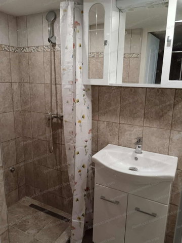 Kiadó téglalakás, albérlet, Kaposváron 120 E Ft / hó, 1 szobás