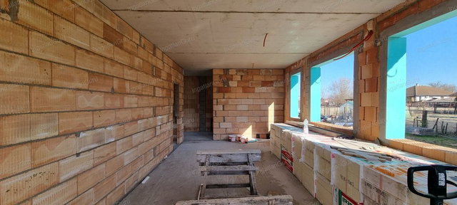Eladó családi ház, Kecskeméten 89.9 M Ft, 4 szobás