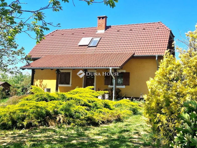 Eladó családi ház, Várvölgyön 89 M Ft, 4 szobás