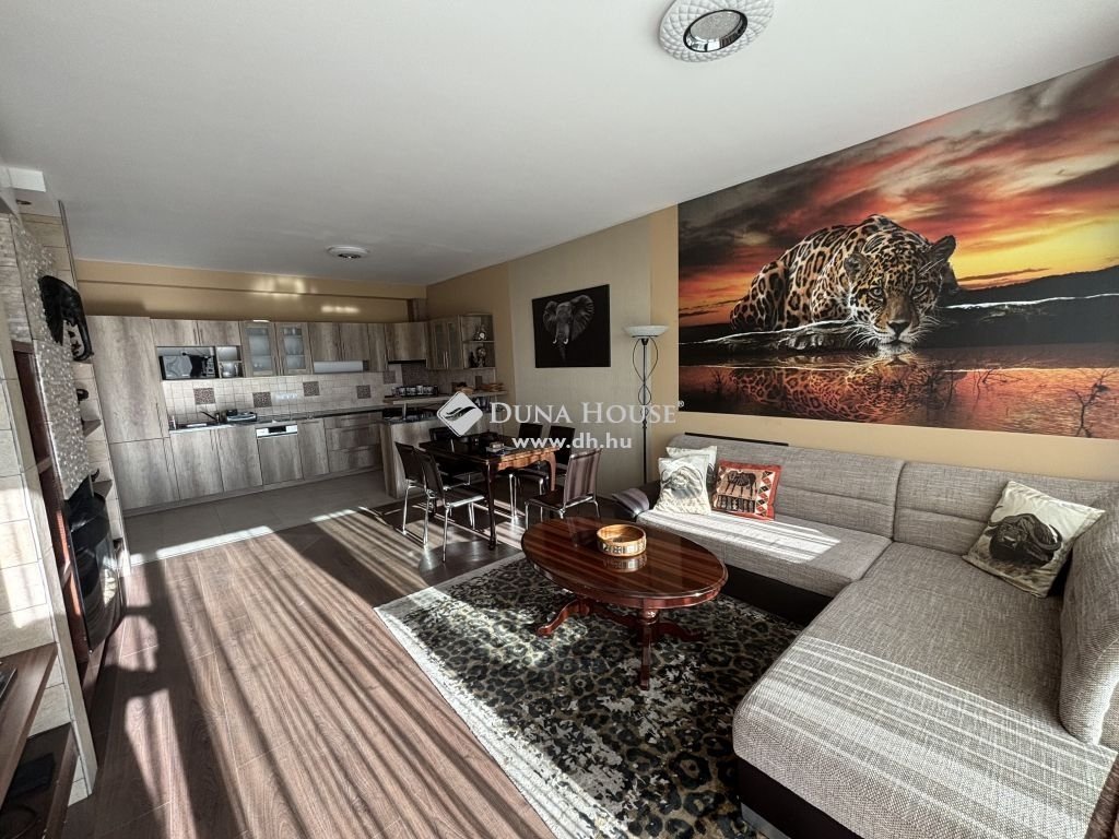 Téglalakás · 3 hálószoba · 81 m² · 160.000.000 Ft