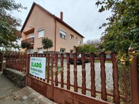 Eladó családi ház, Kakasdon 72.5 M Ft, 2+1 szobás