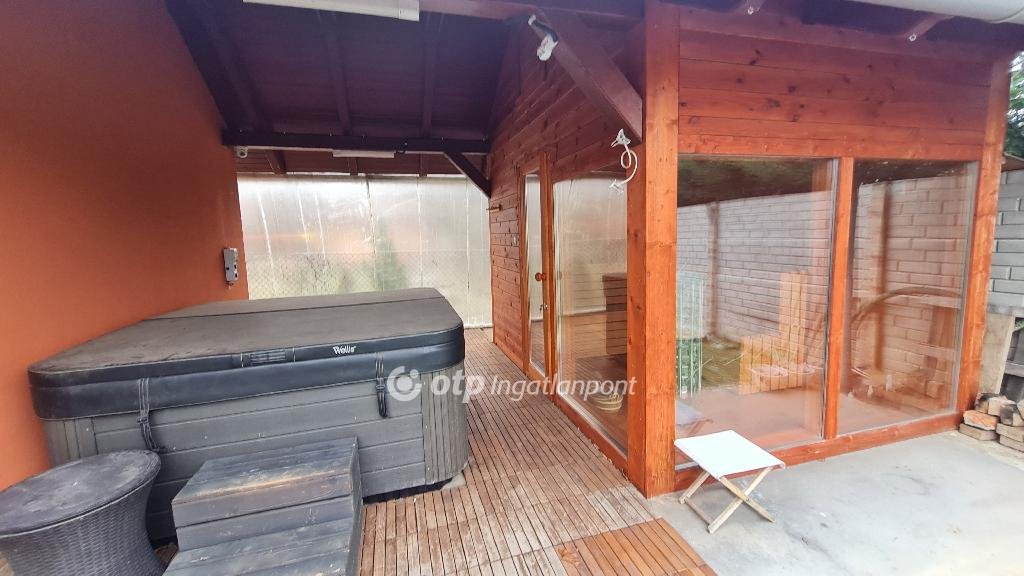 3 bed · 199m² · 144.000.000 ft