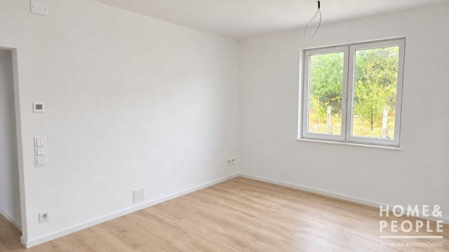 Eladó családi ház, Szegeden 59.89 M Ft, 3 szobás
