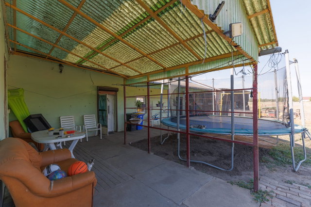 Eladó családi ház, Törtelen 31.9 M Ft, 2 szobás